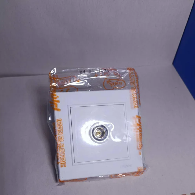 پریز آنتن مدل الیزه سفید